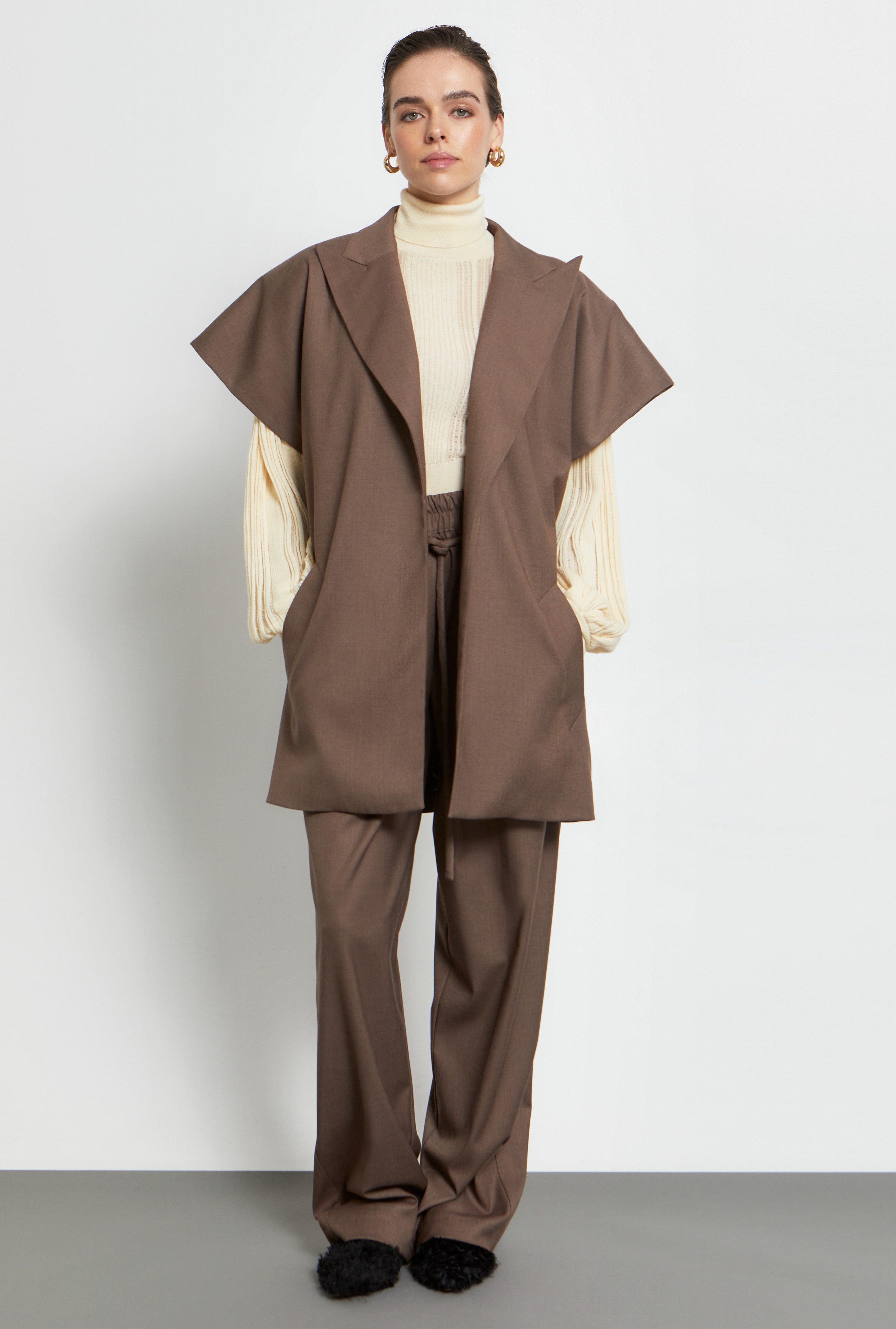 W26229 PANTS WITH ELASTIC WAIST  AND CORD BELT